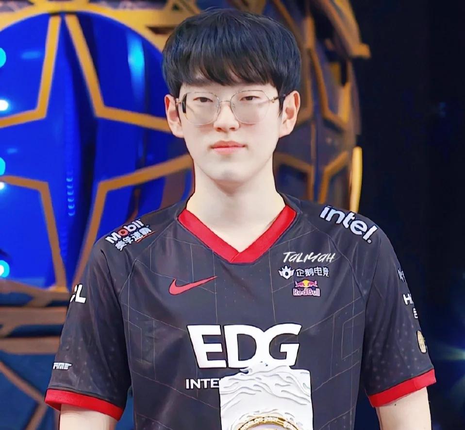 关于加拿大队前途光明！，Scout新星晋级下一阶段表现突出赢得满堂喝彩的信息