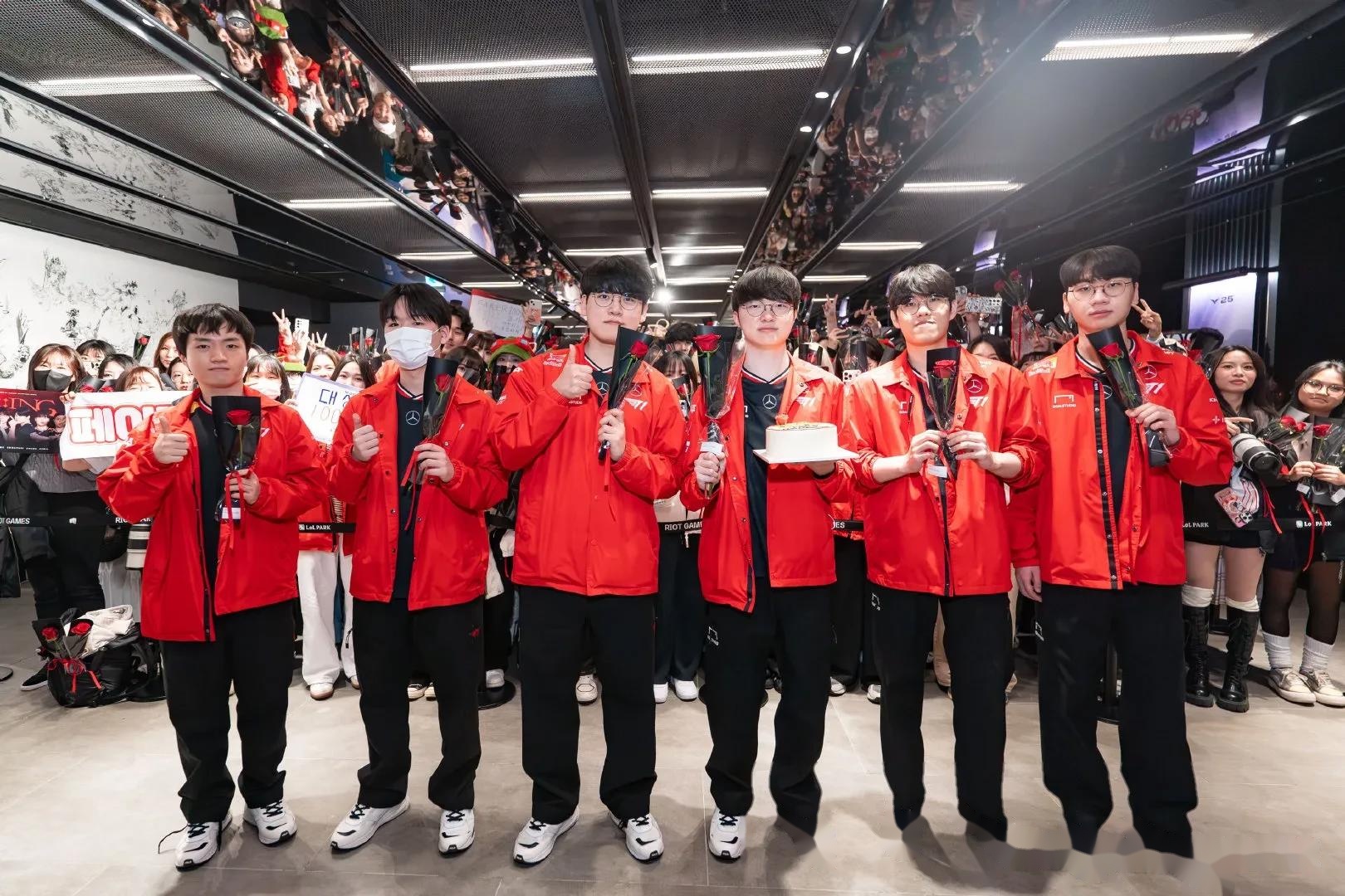 包含Faker爆冷击败中国队，惊险取胜引爆全场！的词条九游棋牌官方入口