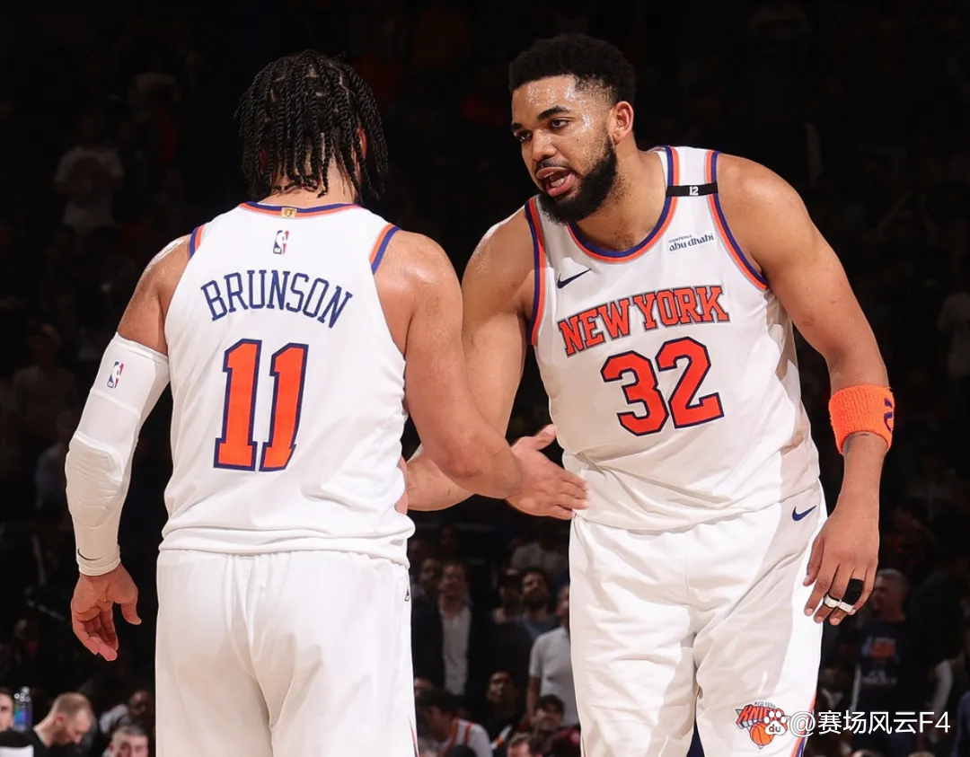 包含今夜纽约尼克斯状态回暖：NBA季后赛节点到来，质疑声仍在，阵容厚度经受考验的词条