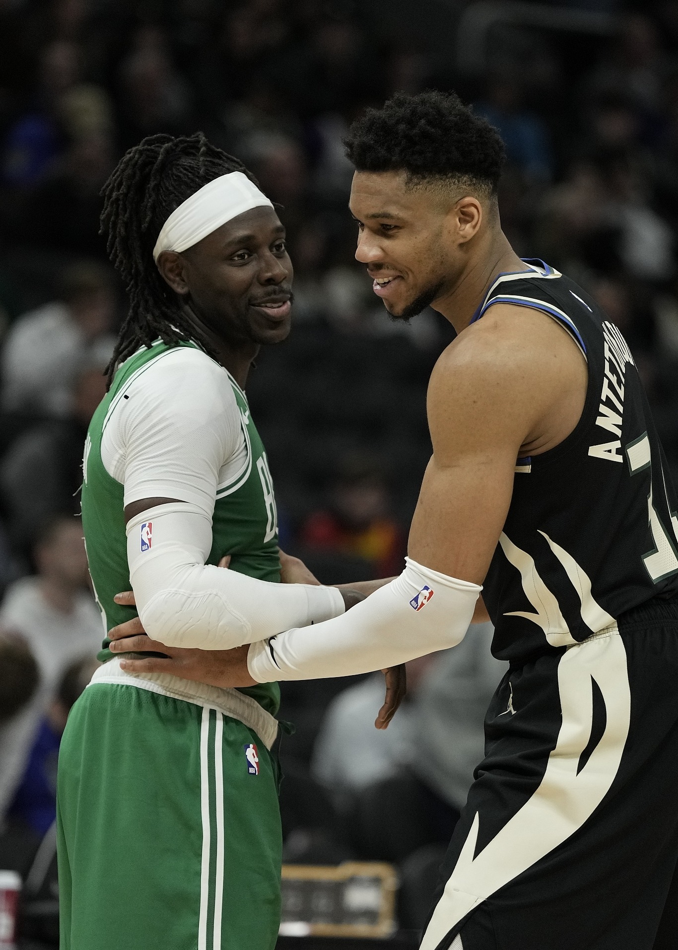 密尔沃基雄鹿围绕NBA常规赛临场应变成都蓉城强势反弹备战中超，这一次真的奥兰多魔术冲刺阶段调整名单的简单介绍